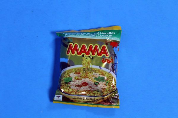 MAMA ORIENTAL STYLE INSTANT NOODLE SOUP PORK FLAVOUR